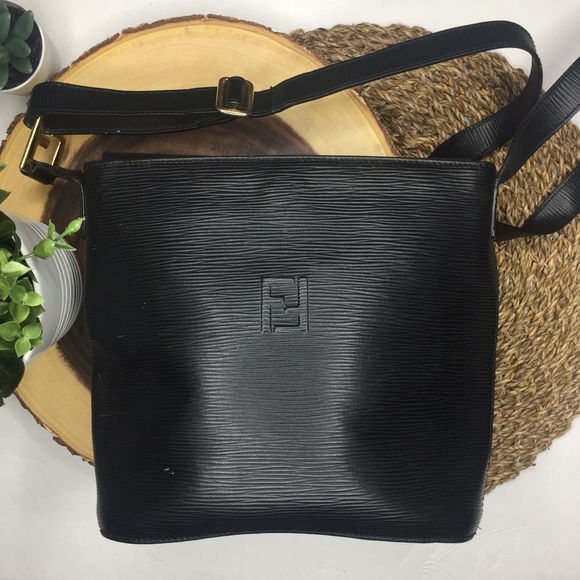Fendi Handbags - 👛[Fendi] Vintage Epi Leather Shoulder Bucket Bag